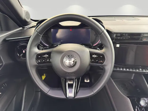 Alfa Romeo Junior 1.2 Ibrida AWD