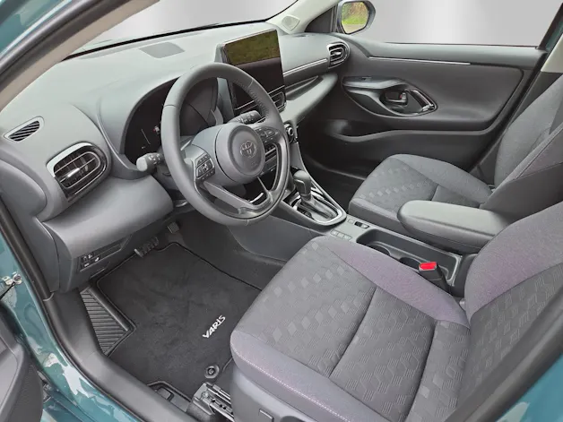 Toyota Yaris 1.5 VVT-i HSD Trend