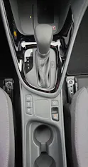 Toyota Yaris 1.5 VVT-i HSD Trend
