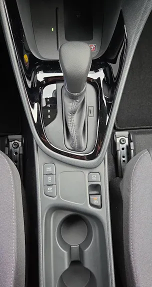 Toyota Yaris 1.5 VVT-i HSD Trend