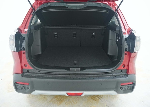 Vehicle image 18 Vehicle image 18