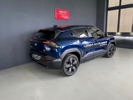 Vehicle image 4 Vehicle image 4