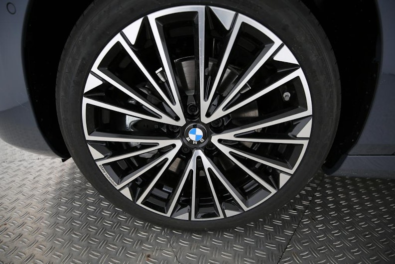 Vehicle image BMW 2 SERIES