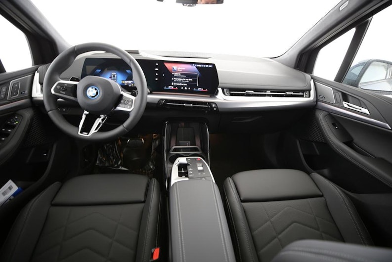 Vehicle image BMW 2 SERIES