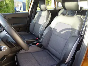 Renault Captur 1.3 TCe 140 Intens EDC