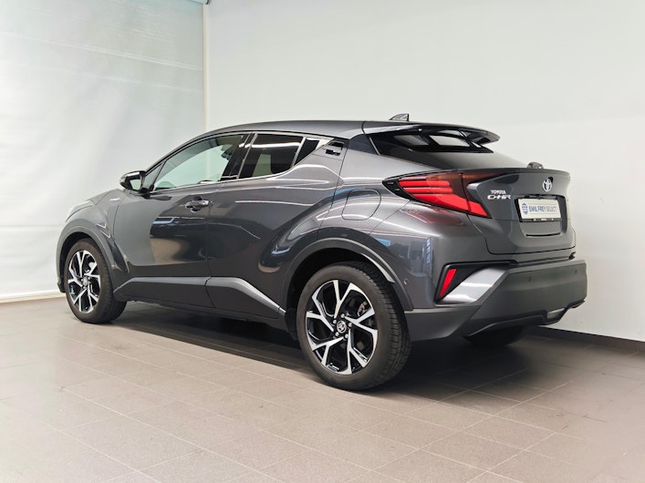 Vehicle image TOYOTA C-HR