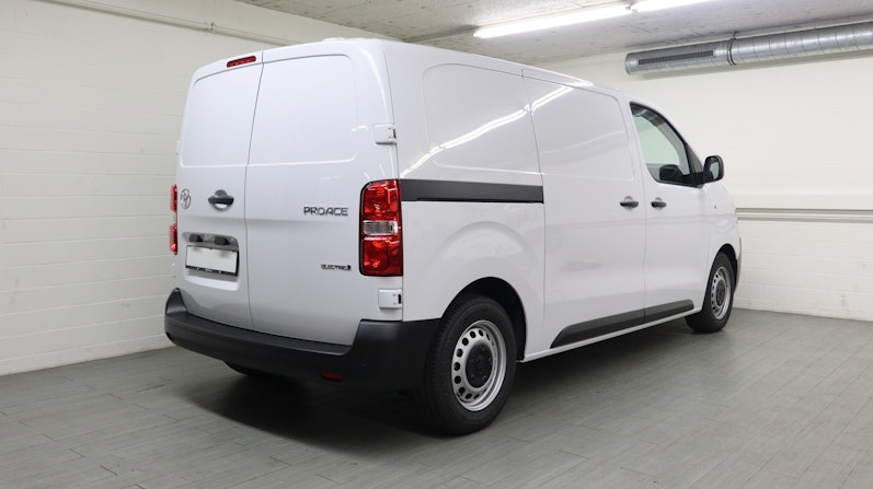 Vehicle image TOYOTA PROACE