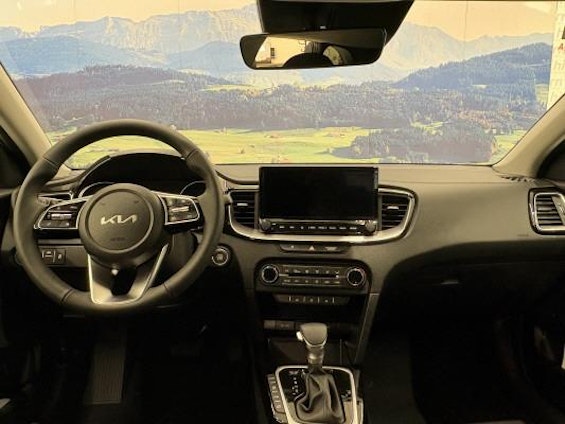 Vehicle image 5 Vehicle image 5