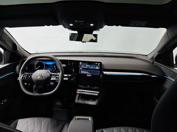 Vehicle image MITSUBISHI ECLIPSE CROSS