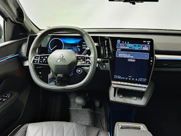 MITSUBISHI ECLIPSE CROSS 7