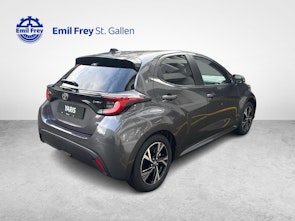 Vehicle image TOYOTA Yaris 1.5 VVT-i HSD Trend