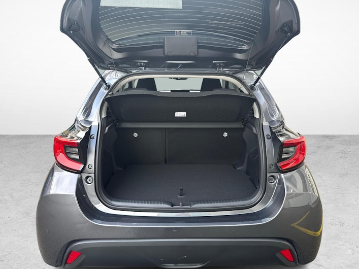 Vehicle image TOYOTA YARIS