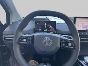 MG 4 64kWh Luxury