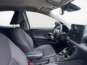 Toyota Yaris 1.5 VVT-i HSD Trend