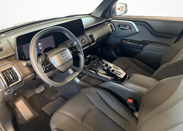 Vehicle image 9 Vehicle image 9