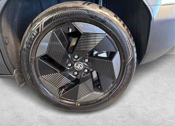 Vehicle image 12 Vehicle image 12