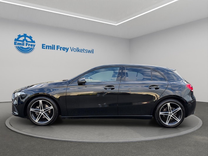 Vehicle image MERCEDES-BENZ A 180