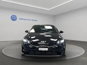 Kia Ceed 1.5 T-GDi MHEV Power