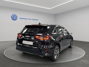 Vehicle image KIA Ceed 1.5 T-GDi MHEV Power