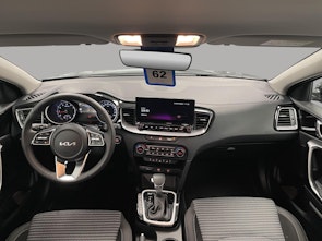 Vehicle image KIA Ceed 1.5 T-GDi MHEV Power