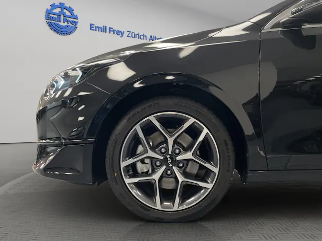 Kia Ceed 1.5 T-GDi MHEV Power