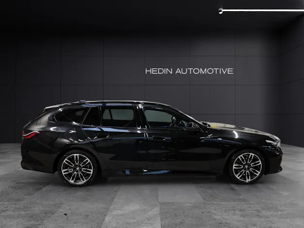 BMW 520d xDrive/Attraktiven Leasingzinssatz ab 1,9 % bei Abschluss einer BMW Fahrzeugversicherung.