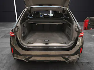 BMW 520d xDrive/Attraktiven Leasingzinssatz ab 1,9 % bei Abschluss einer BMW Fahrzeugversicherung.