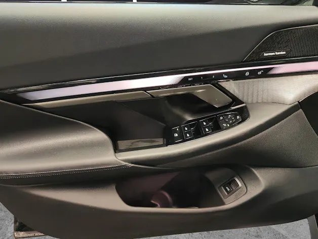 BMW 520d xDrive/Attraktiven Leasingzinssatz ab 1,9 % bei Abschluss einer BMW Fahrzeugversicherung.