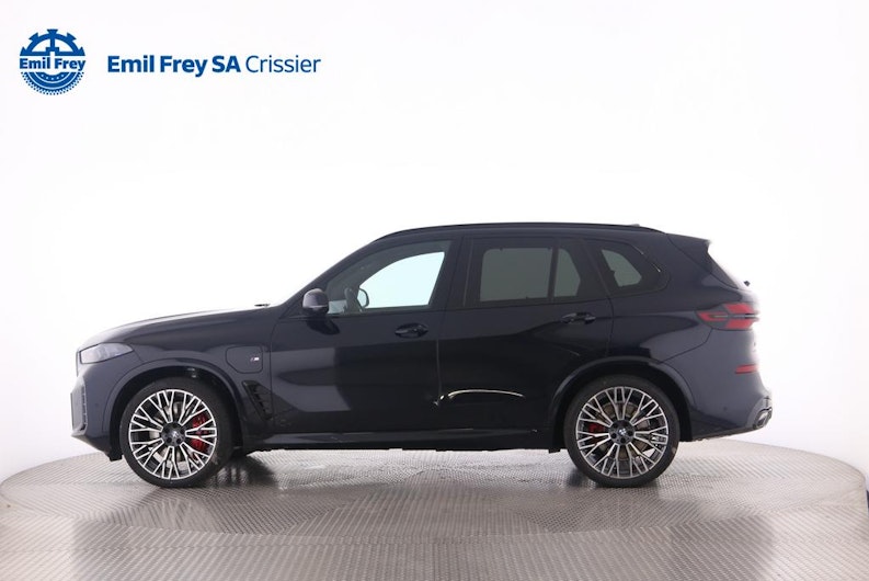 Vehicle image BMW X5