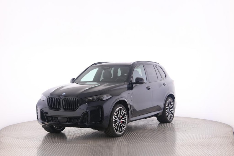 Vehicle image BMW X5