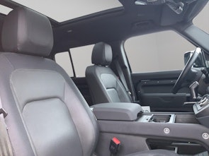 Vehicle image LAND ROVER Defender 130 3.0 D I6 X-Dynamic SE