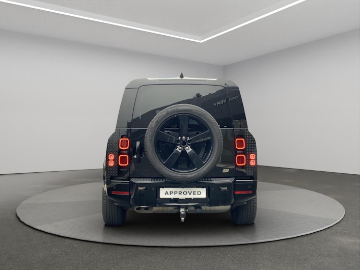 Vehicle image LAND ROVER DEFENDER