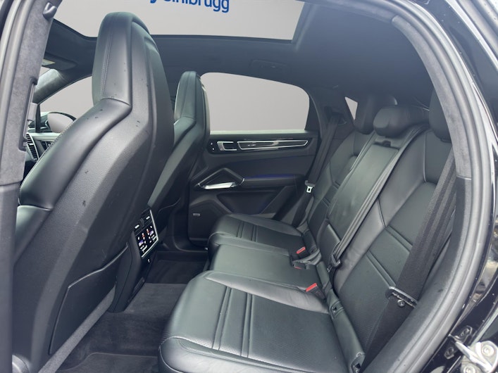 image du véhicule PORSCHE CAYENNE