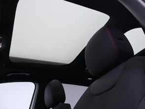 Vehicle image MERCEDES-BENZ B 250 AMG Line 4matic