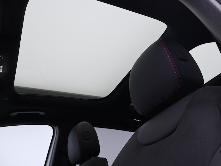 Vehicle image MERCEDES-BENZ B 250