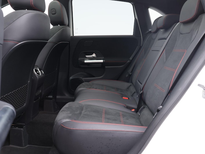 Vehicle image MERCEDES-BENZ B 250