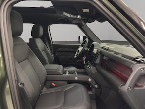 Vehicle image LAND ROVER Defender 110 3.0 D I6 250 X-Dynamic SE