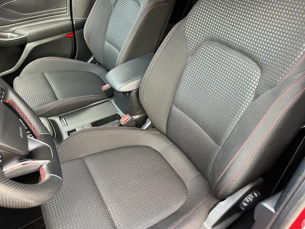 Ford Focus 1.0i EcoB Hybrid 155 ST-