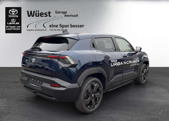 Vehicle image 4 Vehicle image 4