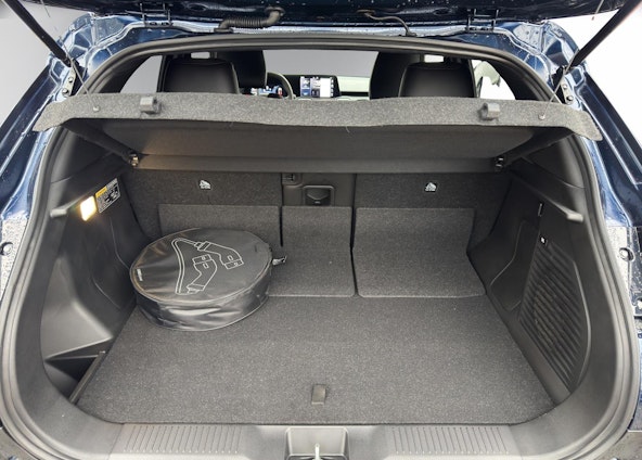 Vehicle image 17 Vehicle image 17