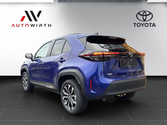 Vehicle image 6 Vehicle image 6