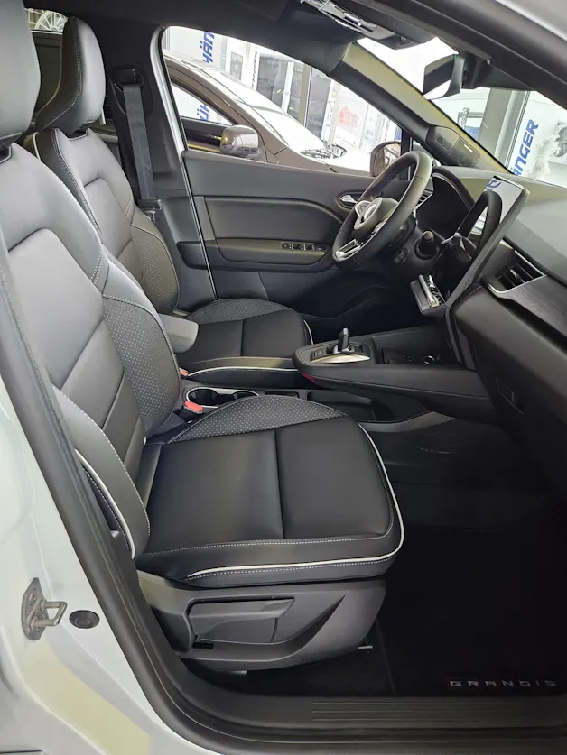Mitsubishi Grandis 1.8 HEV Instyle