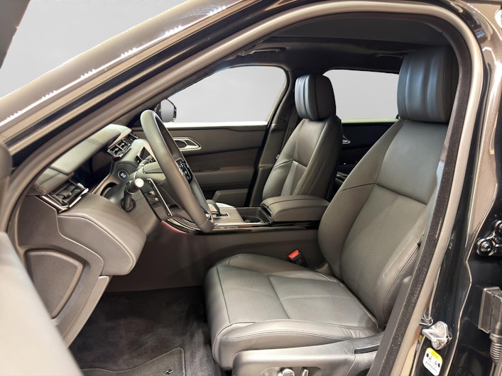 Vehicle image LAND ROVER RANGE ROVER VELAR