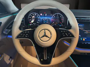Mercedes-Benz E 220 d 4Matic 9G-Tronic
