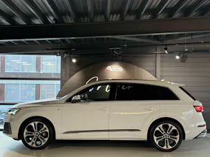 Audi Q7 50 TDI quattro S Line tiptronic
