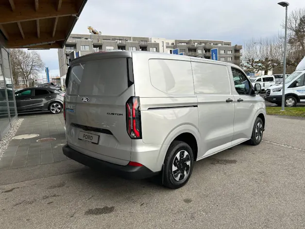 Ford Transit E-Custom Van 320 L1 65kWh Trend