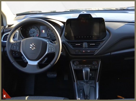 Vehicle image 13 Vehicle image 13