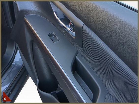 Vehicle image 16 Vehicle image 16