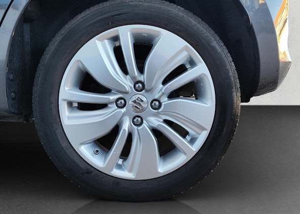 Vehicle image 19 Vehicle image 19