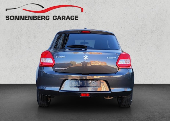 Vehicle image 4 Vehicle image 4